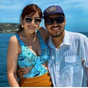 Meet your Posher, Larissa